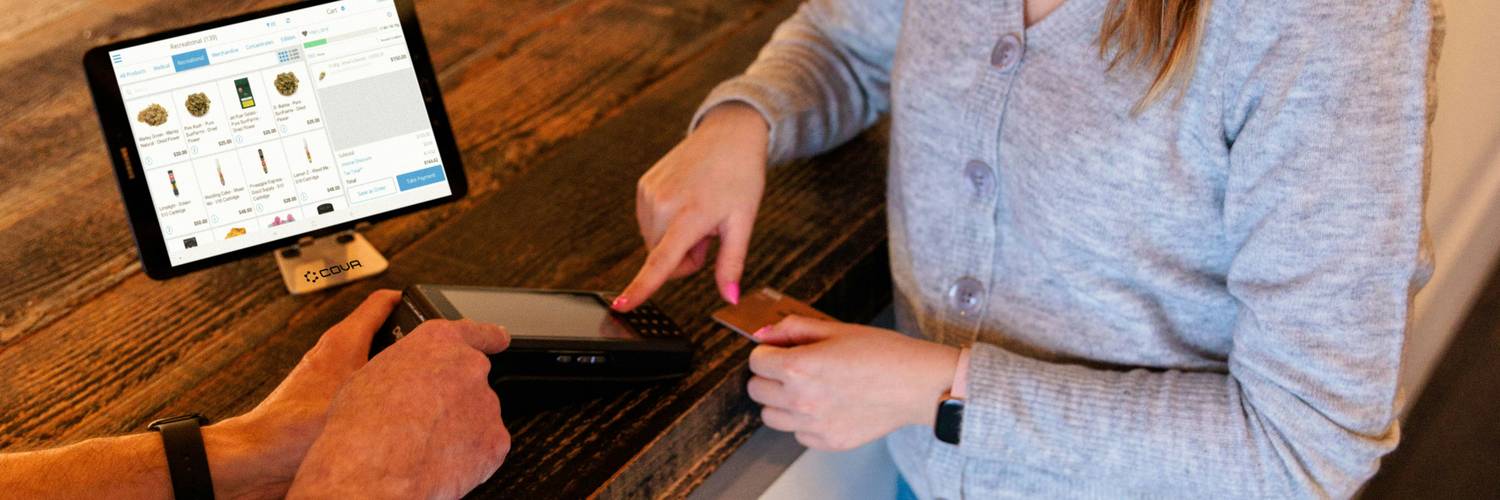 Shopper redeeming a Hudson’s Bay digital promo code at checkout