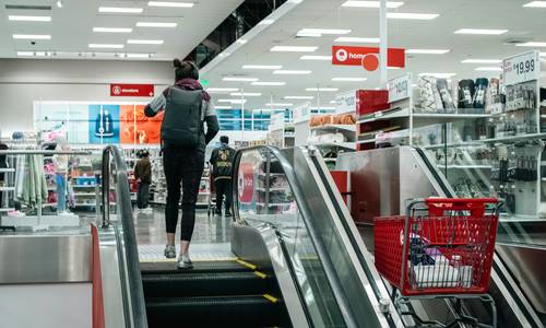 Canadian Walmart shopper redeeming rewards at checkout